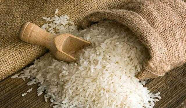 الحكومة تنفى وجود أزمة فى توفير الأرز بالأسواق تأثرا بالأزمة الاقتصادية العالمية