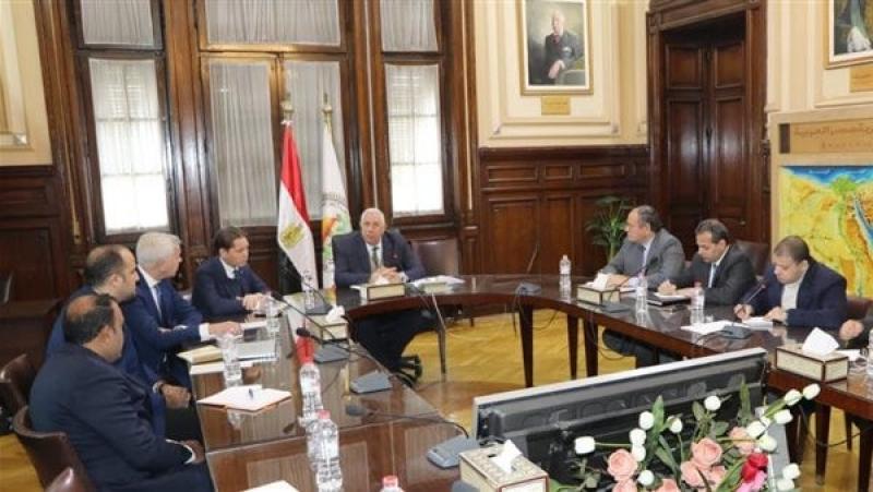 وزير الزراعة يبحث التعاون مع شركة هولندية لإنتاج تقاوي الخضر