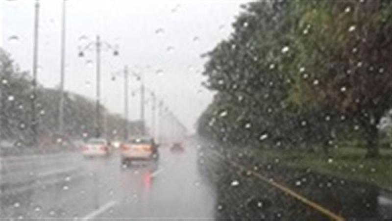 أمطار خفيفة على مناطق متفرقة وفترات متقطعة فى القاهرة الكبرى