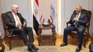 وزير النقل يدعو الشركات الهولندية للاستثمار بقطاع النقل النهري في مصر