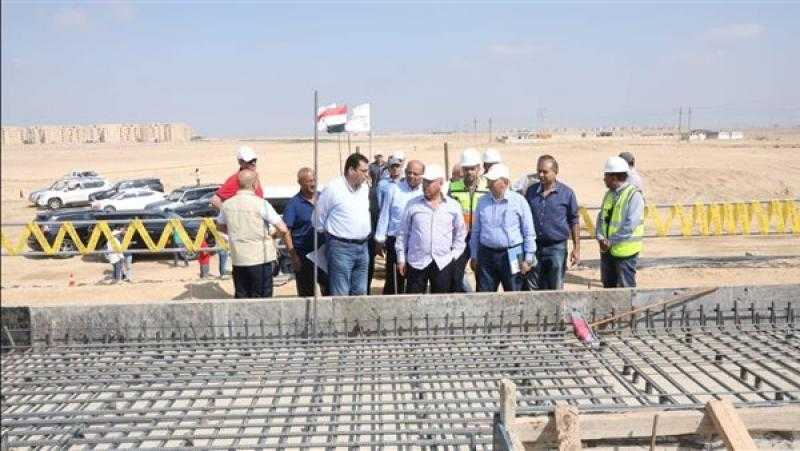 وزير النقل يتفقد مواقع العمل بالخط الثاني لشبكة القطار الكهربائى السريع