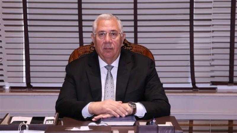 وزير الزراعة يعلن استقبال أسواق السعودية للبصل المصري