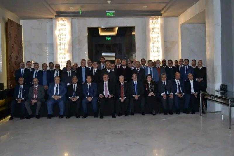 رئيس الهيئة العامة للرقابة المالية يجتمع  بقيادات قطاع التأمين لمناقشة  سبل الارتقاء بكفاءة وتنافسية القطاع وتعزيز دوره في دعم الاقتصاد القومي