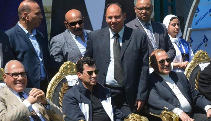 وزير الشباب والرياضة يفتتح مركز شباب محمد صلاح بمسقط رأسه