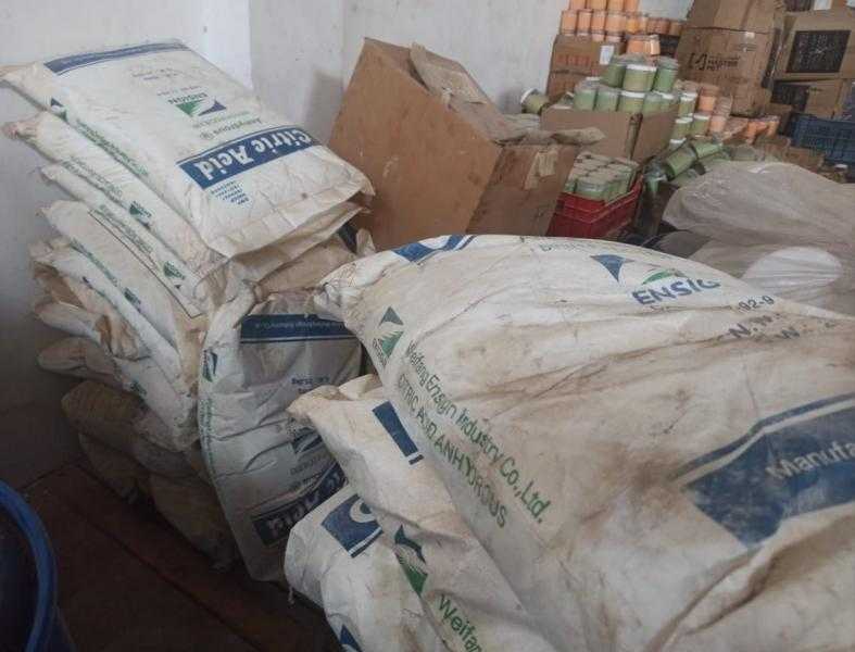 ضبط 2 طن و 500 كيلو سكر سايب بدون فواتير تدل على مصدرها بأبوكبير