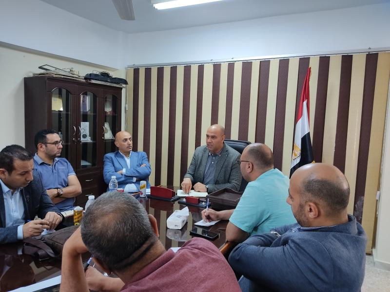 وكيل وزارة التموين بكفر الشيخ يجتمع مع مديرى الادارات لمتابعة استعدادات عيد الأضحى