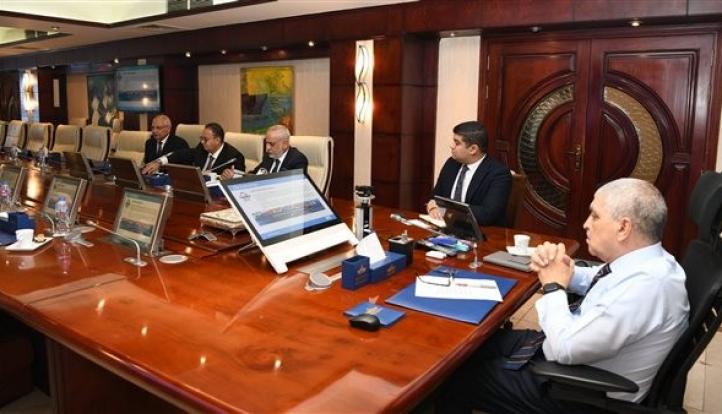 رئيس قناة السويس يبحث مع UW القبرصية رفع تنافسية ترسانة بورسعيد البحرية