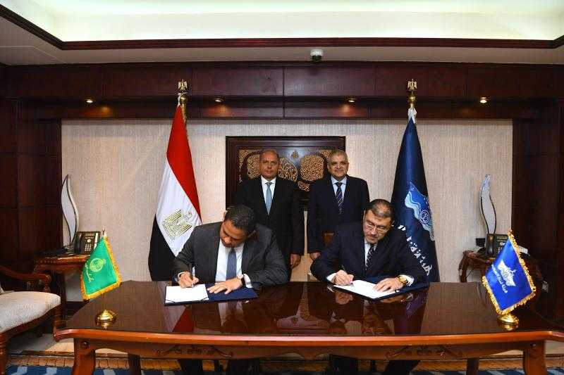 الفريق أسامة ربيع يشهد توقيع بروتوكول بين هيئة قناة السويس وبنك مصر للتعاون المشترك في مشروعات التطوير العقاري