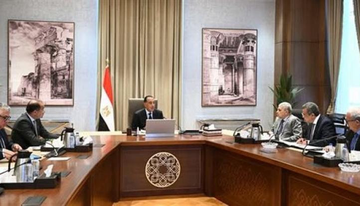 رئيس الوزراء يتابع جهود إعادة هيكلة الهيئات الاقتصادية