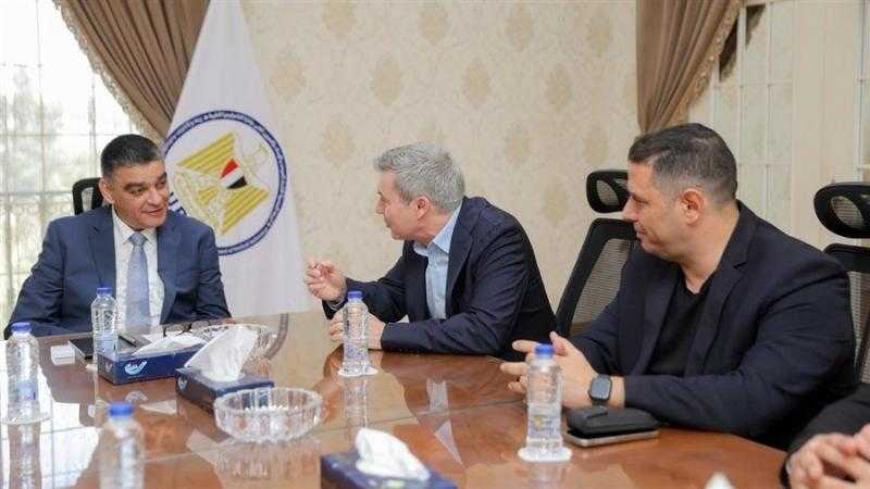 «الشراء الموحد» تبحث مع «أولميد» البريطانية التعاون في تصنيع المستلزمات الطبية