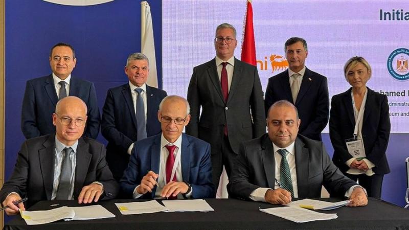 توقيع إتفاقيات مشروع نقل غاز حقل «كرونوس» القبرصي إلى مصر