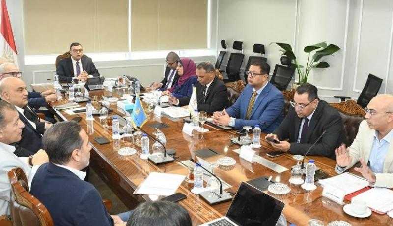 الشربيني يبحث مع مسئولى شركة التعمير والإسكان العقارية HDP موقف مبيعات وتسويق المشروعات بالمدن الجديدة