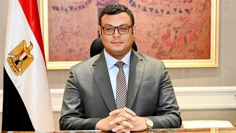 وزير الإسكان يُصدر 4 قرارات لإزالة التعديات والمخالفات بالساحل الشمالي والفيوم الجديدة