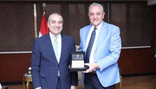 رئيس البنك الزراعي المصري يلتقي محافظ الغربية لدعم جهود تحقيق التنمية الزراعية وتحفيز الاستثمار في القطاعات الإنتاجية بالمحافظة