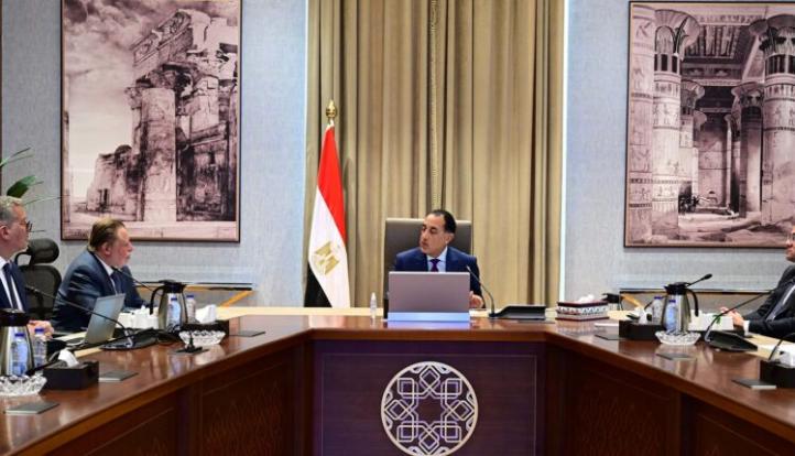 محافظ البنك المركزي يشارك في اجتماع رئيس الوزراء لمتابعة توافر الاحتياطي الإستراتيجي من المنتجات البترولية