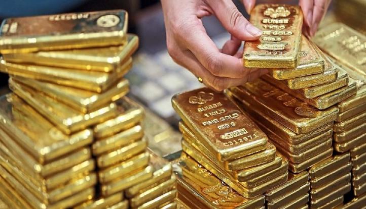 الذهب يتراجع من أعلى مستوى في 6 أسابيع وسط عمليات جني للأرباح