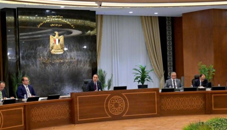 رئيس الوزراء: هناك تفاؤل بأن الأمور ستسير مع بعثة صندوق النقد في الإطار الجيد في ضوء المؤشرات الإيجابية للاقتصاد المصري