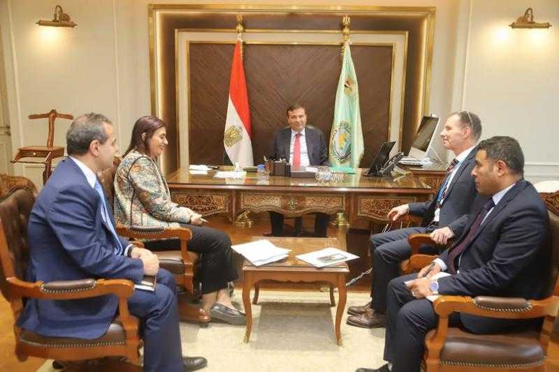 وزير الزراعة يلتقي مدير برنامج الأغذية العالمي بمصر لمتابعة مشروعات التعاون المشترك