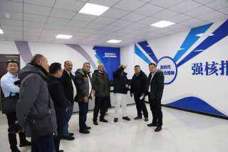 وزير الكهرباء يزور منجم للخامات، ومصنع لاستخلاص العناصر الاستراتيجية بمقاطعة منغوليا الداخلية بجمهورية الصين الشعبية