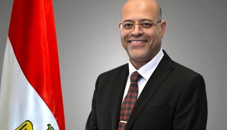 وزير العمل يصدر قرارًا بشأن تحديد العطلات والأعياد والمناسبات التي تُعَدُّ إجازة بأجر كامل للعمال