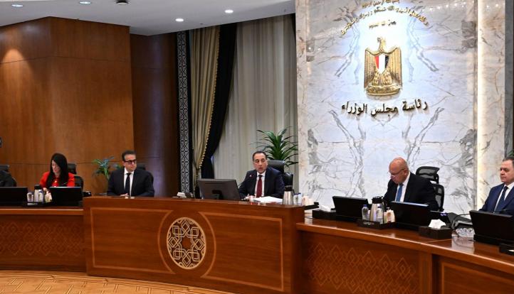 مصطفى مدبولى يهنئ الرئيس السيسى والشعب المصرى بمناسبة السنة الميلادية الجديدة