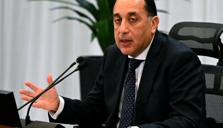 رئيس الوزراء يشهد بدء التشغيل التجاري لمحطة البحر الأحمر لتداول الحاويات بميناء السخنة