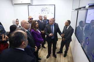 وزيرة التنمية المحلية ومحافظ القاهرة يشهدان إطلاق منظومة التحصيل الإلكتروني المسبق لتعريفة الركوب لأتوبيسات هيئة النقل العام