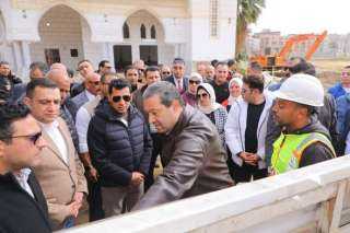 وزير الشباب والرياضة ومحافظ دمياط يفتتحان وحدة الطب الرياضي ويتفقدان أعمال تطوير سيتي كلوب ومركز شباب الاستاد