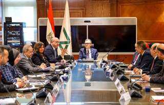 وزير التخطيط : الارتقاء بأداء دور بنك الاستثمار القومي كذراع تنموي رئيسي للحكومة وركيزة لرفع كفاءة الاستثمار العام