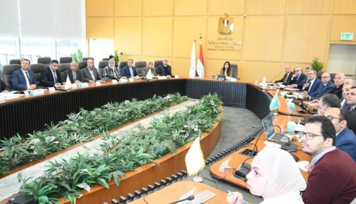 وزيرة الإسكان ترأس لجنة المرافق لمتابعة منظومة مياه الشرب والصرف الصحي بالمدن الجديدة