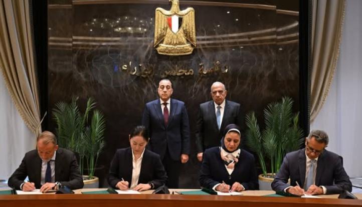 رئيس الوزراء يشهد توقيع اتفاقيات شراء الطاقة لمشروعات متجددة وإقامة محطات تخزين كهربائية
