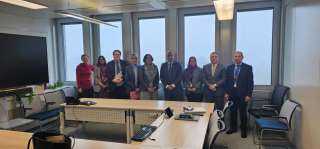 وزير العمل يلتقي قيادات إدارتي معايير العمل الدولية وحوكمة العمل وثلاثية الأطراف بالمنظمة