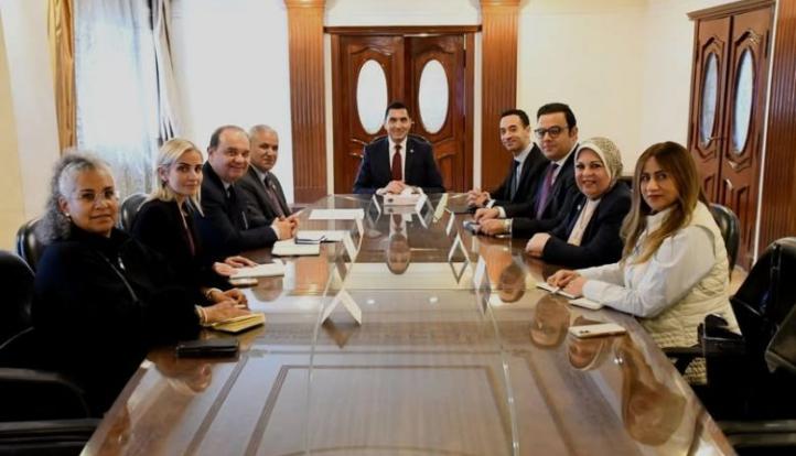 وزير الشباب والرياضة يلتقي الممثل الإقليمي لمنظمة الفاو لبحث سبل التعاون المشترك