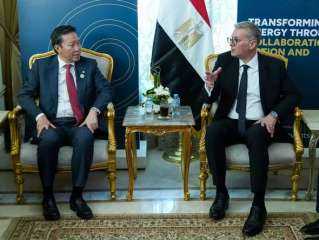 وزير البترول يبحث مع “بي بي” العالمية خطط للتوسع في مصر