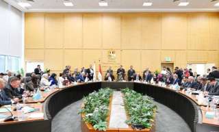 وزيرة الإسكان تبحث مع نواب البرلمان مطالب المواطنين وتؤكد تعزيز التعاون لتحقيق التنمية