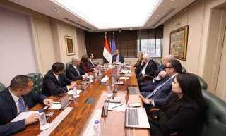 وزير الاتصالات يبحث مع مايكروسوفت تعزيز التعاون في الذكاء الاصطناعي وبناء القدرات الرقمية