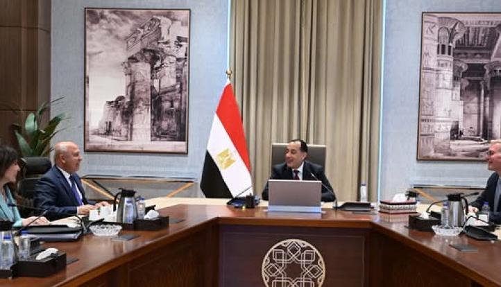 رئيس الوزراء يتابع موقف ترشيد استهلاك المواد البترولية في عدد من المشروعات الحكومية