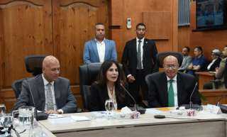 وزيرة الإسكان توجه بسرعة الانتهاء من مشروعات «حياة كريمة» وتدعو لتعزيز الشراكة مع القطاع الخاص