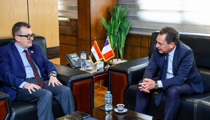 وزير التخطيط يبحث مع مسئولين فرنسيين تداعيات الأزمة الجيوسياسية ويؤكد التزام مصر بالإصلاح الاقتصادي