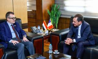 وزير التخطيط يبحث مع مسئولين فرنسيين تداعيات الأزمة الجيوسياسية ويؤكد التزام مصر بالإصلاح الاقتصادي