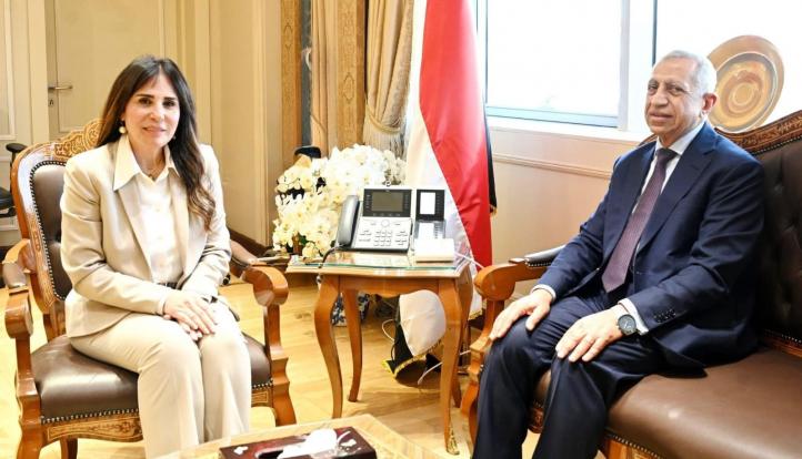 وزيرة الإسكان تبحث مع رئيس الأكاديمية العربية للعلوم والتكنولوجيا والنقل البحري تعزيز التعاون المشترك