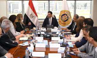 وزير الصناعة: نستهدف إنتاج 100 ألف سيارة سنويًا بحلول 2030