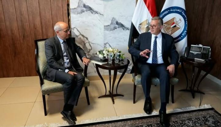 وزير البترول يبحث مع “توتال إنرجيز “عودتها للتوسع في استكشاف الغاز بمصر
