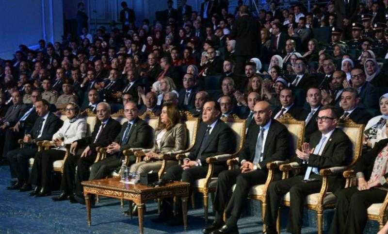 “مدبولي” يشهد إطلاق “مبادرة المليون رخصة دولية” ومرصد سوق العمل الدولي