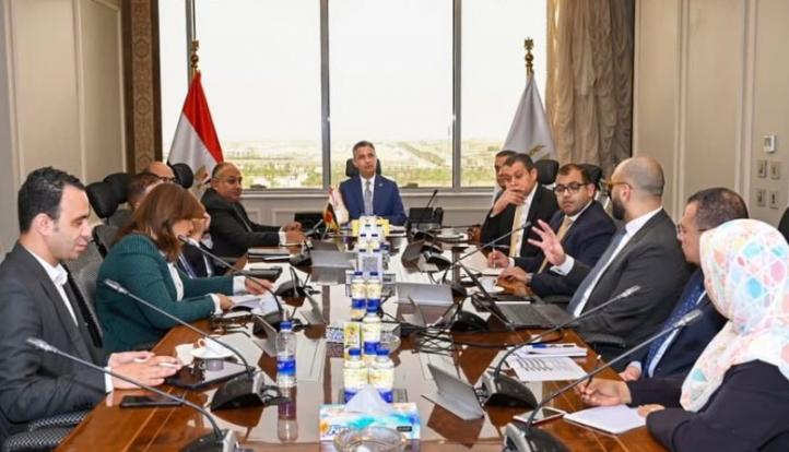 وزير التموين يستعرض مستجدات تطبيق الكارت الموحد وآليات التوسع التدريجي بالمحافظات