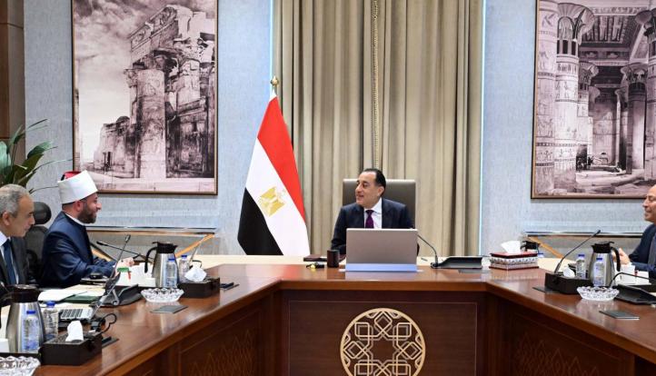 رئيس الوزراء يتابع جهود إعادة إحياء معالم القاهرة الإسلامية والتاريخية