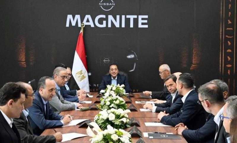 رئيس الوزراء يشهد إنتاج أول سيارة «نيسان ماجنيت» في أفريقيا من مصنع نيسان مصر
