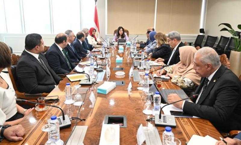 وزيرة الإسكان تتابع اللمسات النهائية لمشروع «حدائق تلال الفسطاط» استعدادًا للتشغيل