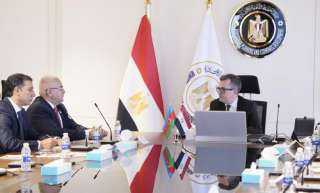 وزير التخطيط يبحث مع سفير أذربيجان تعزيز الشراكة التنموية وتوسيع الاستثمارات المشتركة