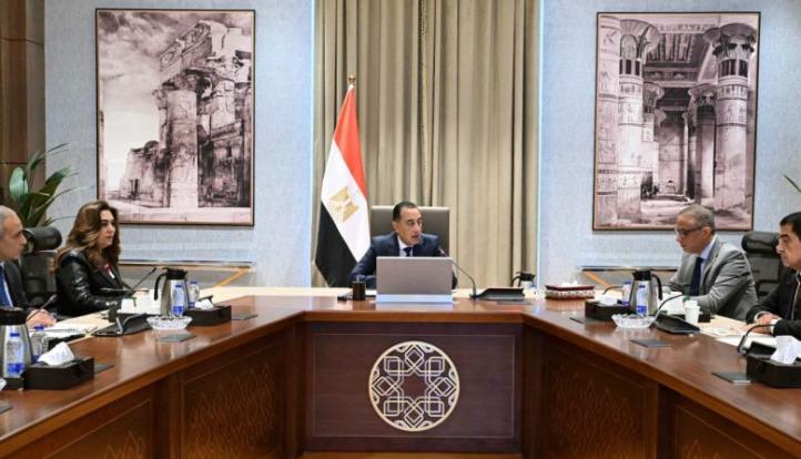 رئيس الوزراء يتابع تنفيذ مشروعات الخطة الاستثمارية بالجيزة ويؤكد تسريع معدلات الإنجاز